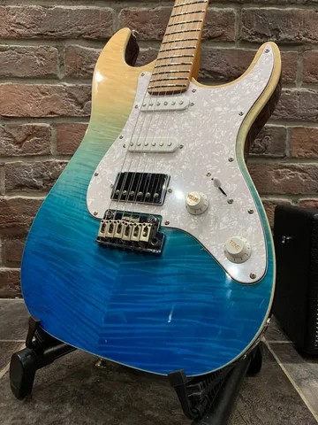 Электрогитара Jet-450 + Портативный Комбик с Эффектами (Аналог Fender)