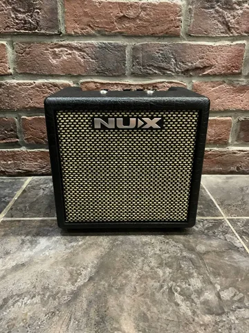 Электрогитара Fender Affinity HSS + Комбик Nux Mark 2 (богатый комплект)
