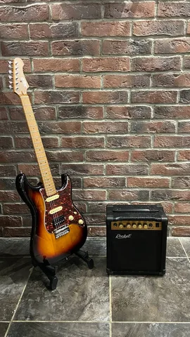 Электрогитара Jet Vintage HSS + Комбик 15 ват (полный комплект)