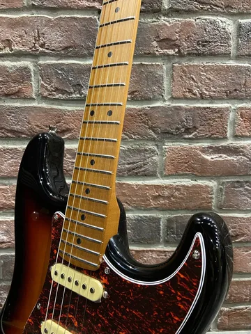 Электрогитара Jet Vintage HSS + Комбик 15 ват (полный комплект)