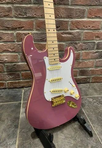 Электрогитара Just Pro Stratocaster SSS CR