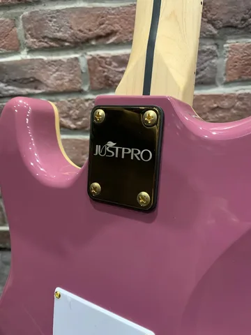 Электрогитара Just Pro Stratocaster SSS CR