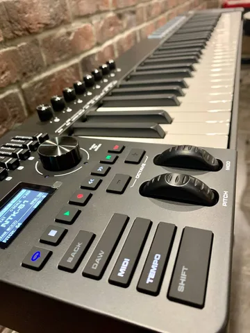 Цифровая Midi Клавиатура NUX Track Keyboard 61