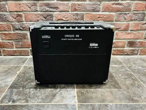Мультимензурная Электрогитара Real Rock MS-6 + Комбоусилитель 50 ват (комплект)