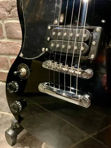 Леворукая Электрогитара HB-SG Black+ Комбик-Процессор NUX 20 вт
