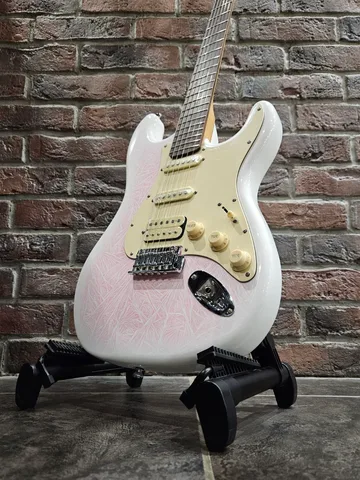 Электрогитара Stratocaster HSS (Эксклюзив)
