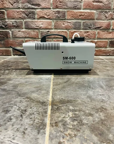 Генератор Снега X-Power 600 вт