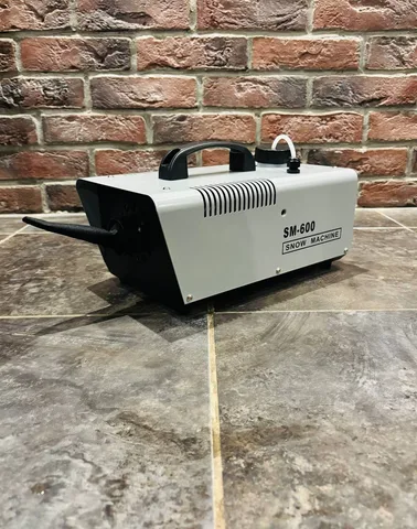 Генератор Снега X-Power 600 вт