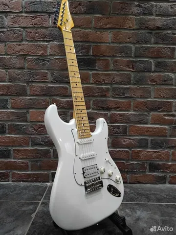 Электрогитара Stratocaster White (аналог Fender)