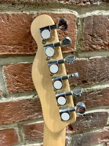 Электрогитара Telecaster + Комбоусилитель 15 ват