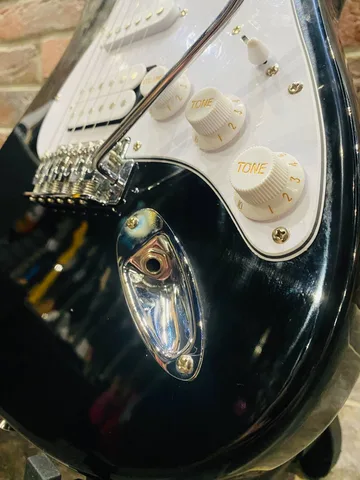 Электрогитара Stratocaster для Начинающих (чёрная)
