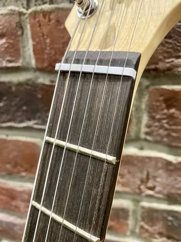 Электрогитара Stratocaster для Начинающих (чёрная)