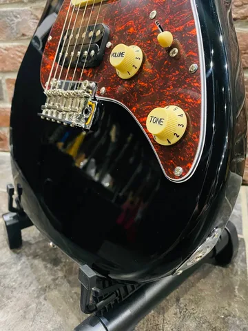 Электрогитара Jet 400 Black Stratocaster HSS
