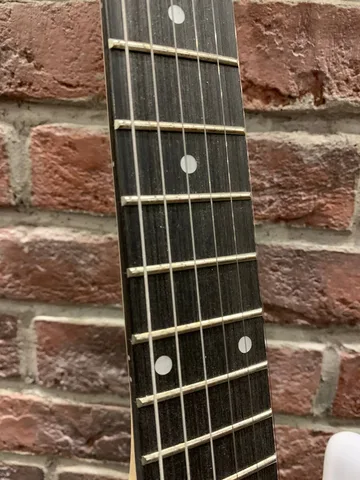 Электрогитара под Fender + Цифровой Комбик NUX Mark 2 (комплект)