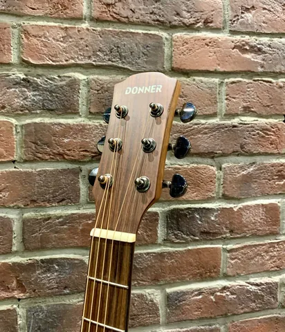 Акустическая Гитара Donner Dreadnought (Массив Ситхинской Ели)