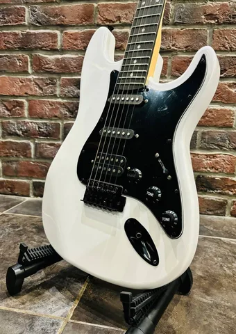 Электрогитара под Fender HSS Black Series
