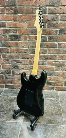 Электрогитара Strarocaster Black Series HSS