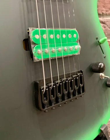 Электрогитара Sqoe Neon Green HH (7 струн)