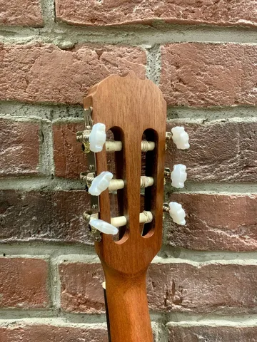 Классическая Гитара 1/2 (полный аналог Yamaha)