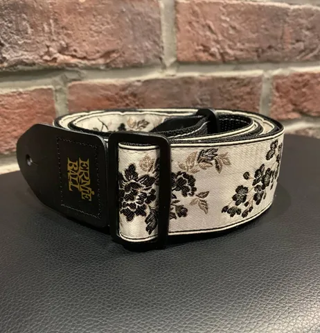 Гитарный Ремень Ernie Ball White Rose (USA)