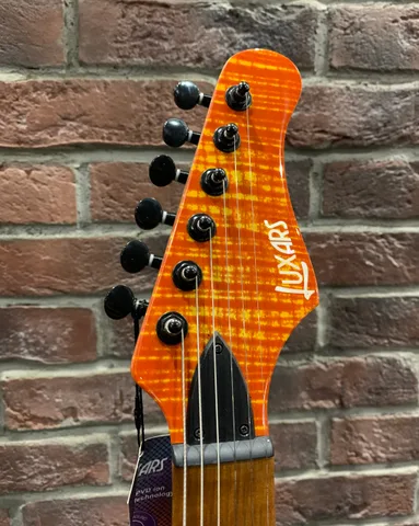 Электрогитара SuperStratocaster Luxars HH SB