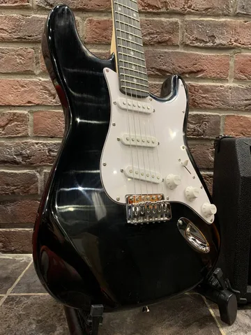 Электрогитара Stratocaster SSS + Мощный Комбик (комплект)