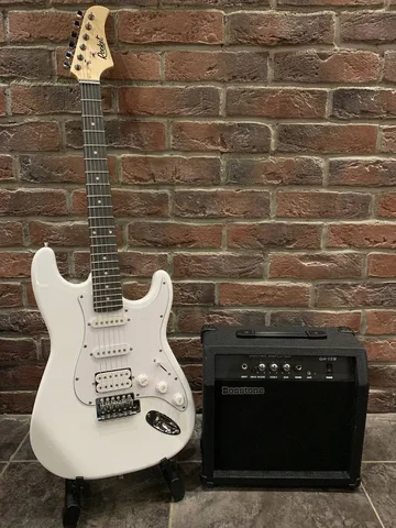 Электрогитара Stratocaster HSS + Комбик (полный комплект)