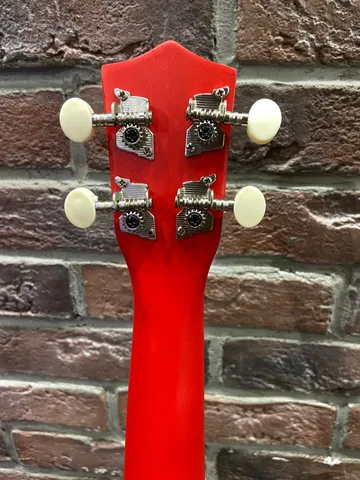 Укулеле Сопрано (красная)