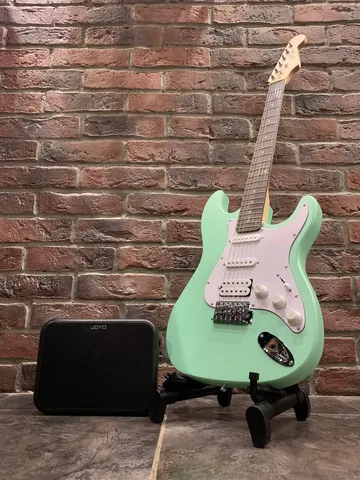 Электрогитара Stratocaster HSS Mintol + Портативный Комбик (комплект)