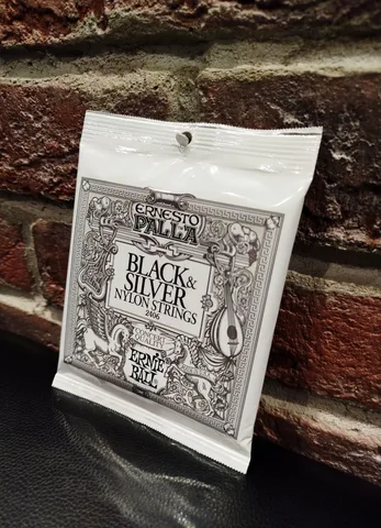 Струны для Классической Гитары Ernie Ball Ernesto Palla Black&Silver Nylon (USA) - изображение 5