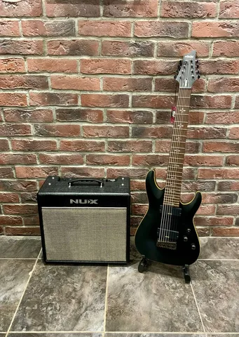 Электрогитара Schecter Demon 8 BKS + Комбик-Процессор NUX 40 вт
