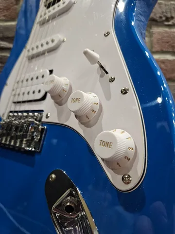 Электрогитара Stratocaster HSS для Начинающих (синяя)