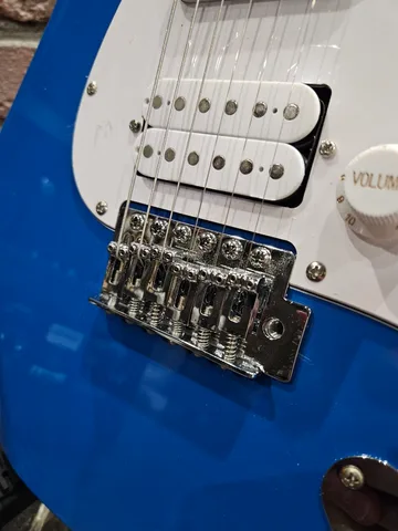 Электрогитара HSS под Fender + Цифровой Комбик с Эффектами и Драм Машиной - изображение 5