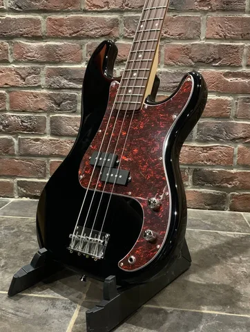 Бас Гитара Precision Bass BK-RD