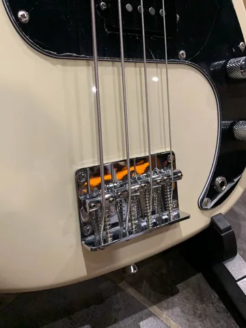Бас Гитара Precision Bass White-OW