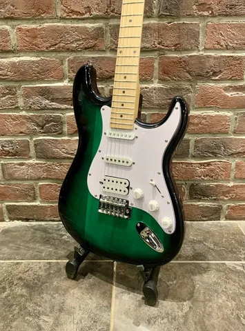 Электрогитара для Начинающих Stratocaster HSS-GR