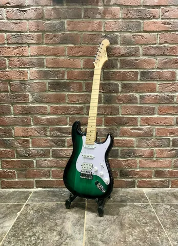 Электрогитара для Начинающих Stratocaster HSS-GR