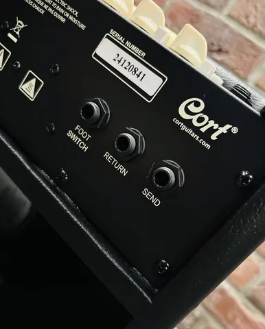Гитарный Комбоусилитель Cort 30 ват - изображение 9