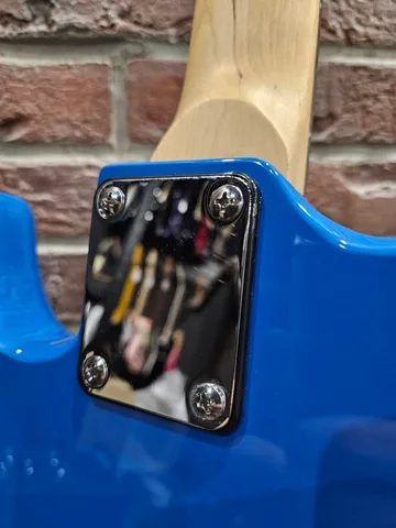 Электрогитара для Начинающих под Fender HH + Комбик 15 ват (комплект)