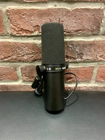 Динамический Микрофон Shure SM7dB со Встроенным Предусилителем