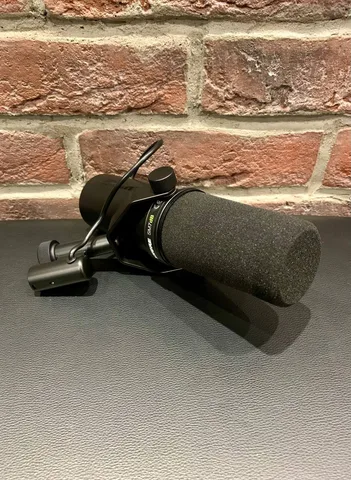 Динамический Микрофон Shure SM7dB со Встроенным Предусилителем
