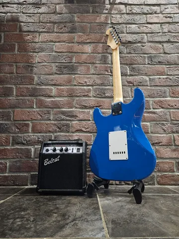 Электрогитара Stratocaster HSS + Комбик-Тюнер 10 ват (комплект) - изображение 2