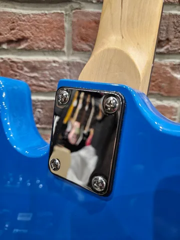 Электрогитара Stratocaster HSS + Комбик-Тюнер 10 ват (комплект) - изображение 7