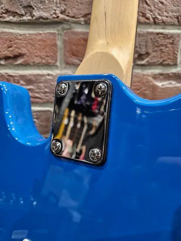 Электрогитара под Fender + Комбоусилитель 5 ват (комплект)