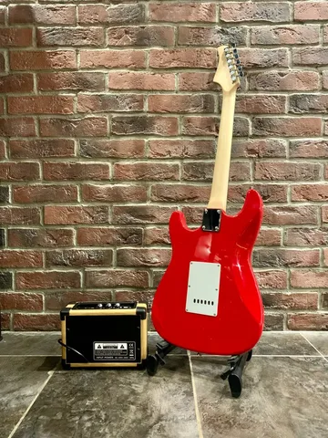 Электрогитара Stratocaster для Начинающих + Комбик 15 ват (комплект) - изображение 2