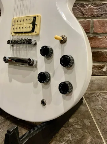 Электрогитара Yamaha SG-200 Custom Pearl White (Группа Кино)