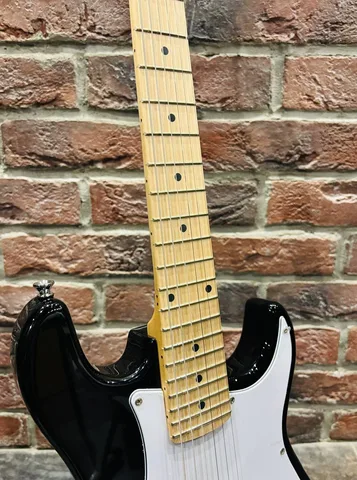 Детская Электрогитара Caraya Stratocaster 1/2 