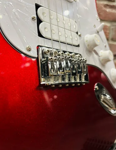 Электрогитара Stratocaster HSS RD-M - изображение 4