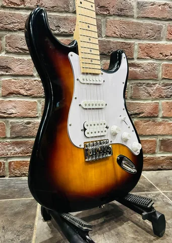 Электрогитара Stratocaster HSS SB для Обучения