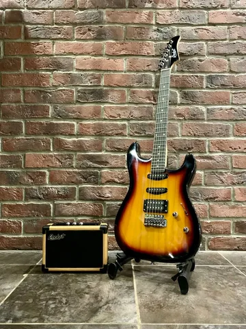 Электрогитара SuperStratocaster HSS + Комбик 15 ват (полный комплект)
